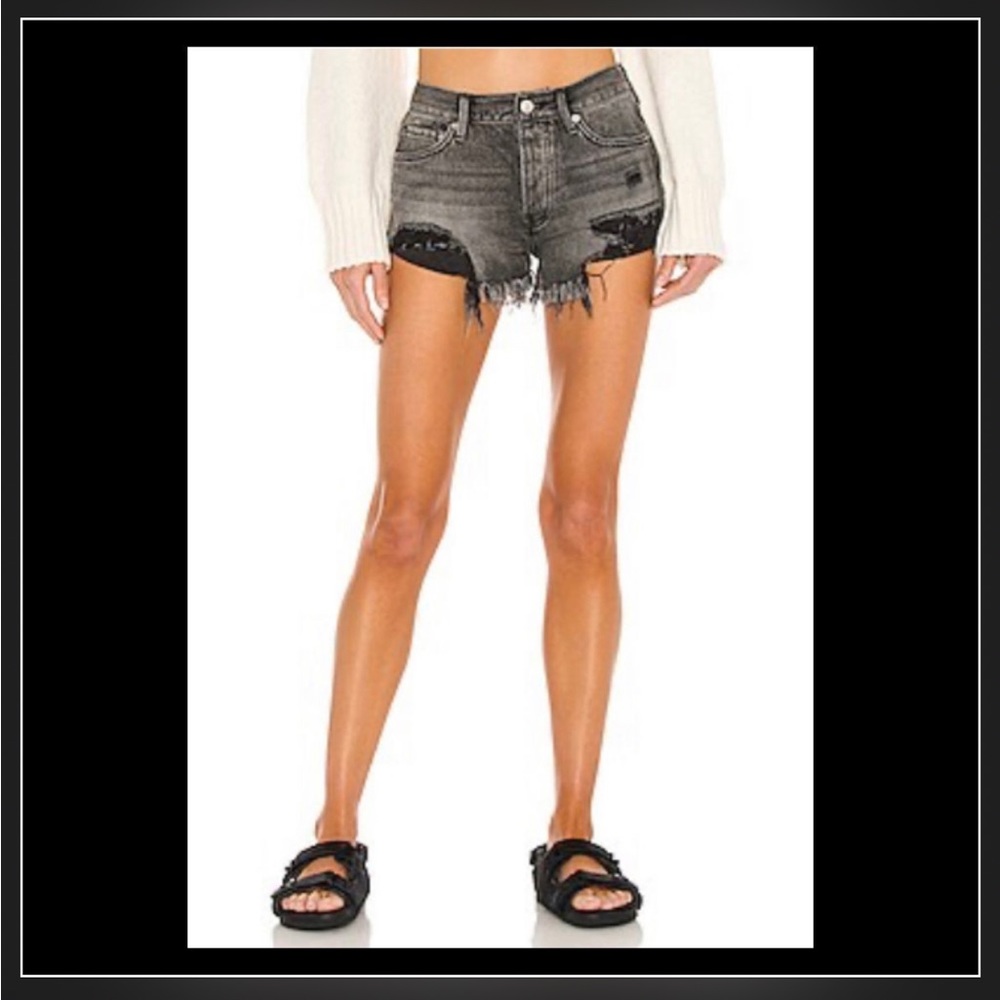 NWT We The Free Loving Good Vibrations Shorts in Sulphur Black size 29